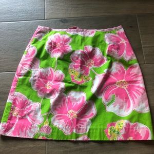Lilly Pulitzer Hibiscus Skirt never worn. Sz 4